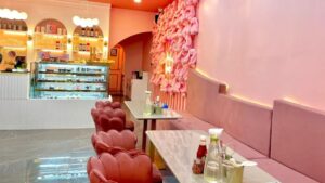 bunny theme cafe