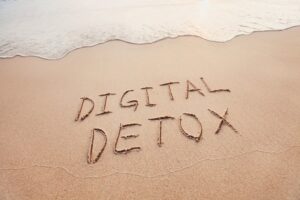 digital detox sea shore