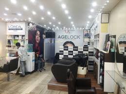 beauty parlour in model town