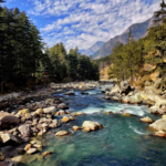 Top 5 travel destinations in India for youth—Kasol Mountain View