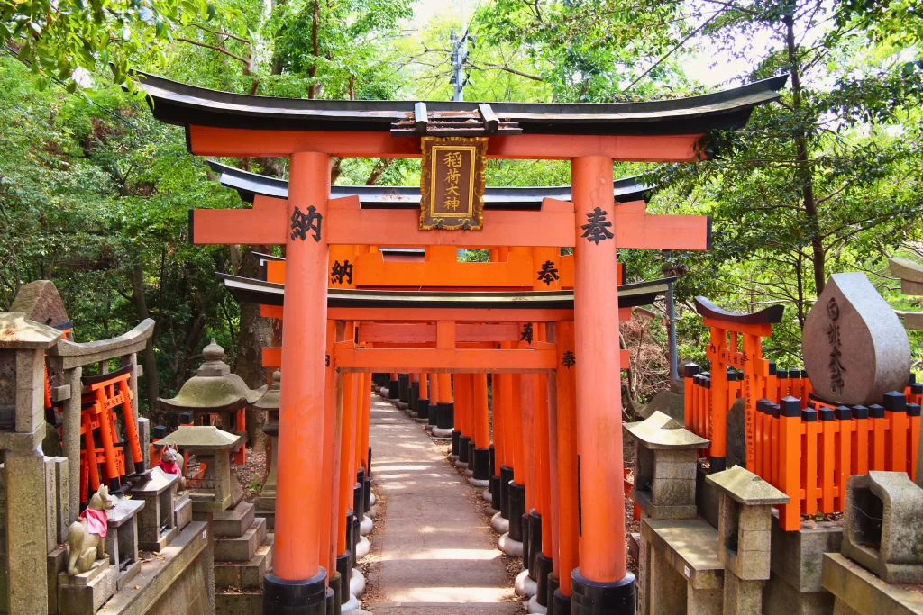 Fushimi Inari Shrine on a 7-day Japan itinerary